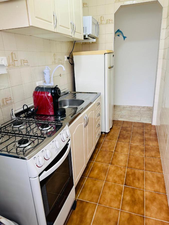 A 190 Metros Da Da Enseada Apartment *