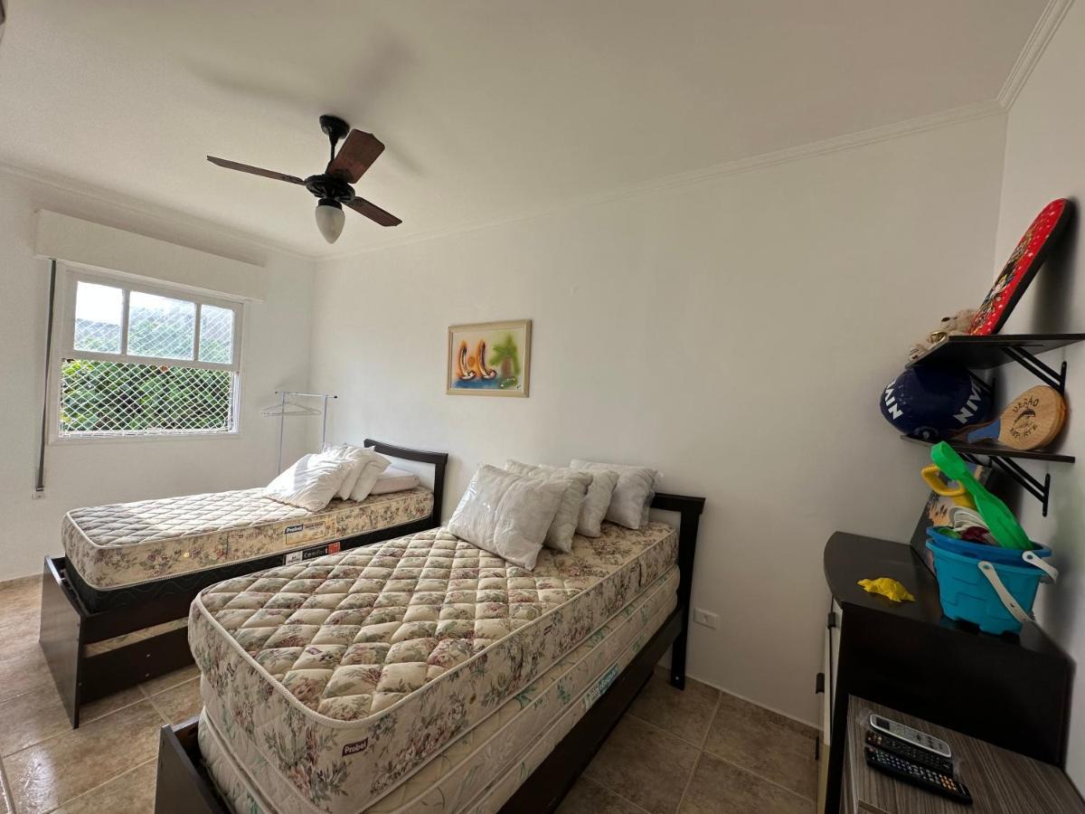 A 190 Metros Da Da Enseada Apartment