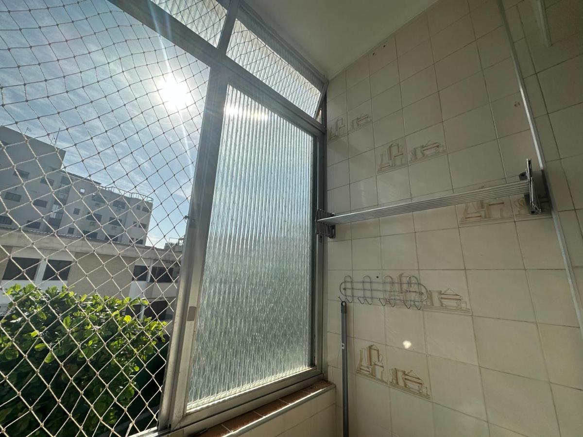 A 190 Metros Da Da Enseada